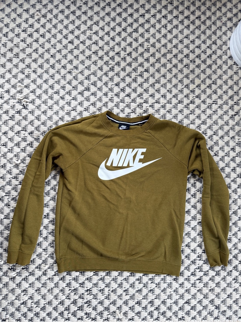 Nike Women’s Olive Green Crewneck Sweatshirt